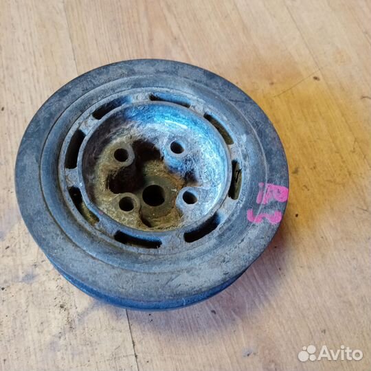 Шкиф коленвала Пассат В3. Оригинал б/у