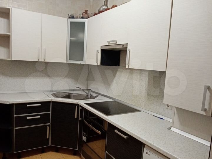 2-к. квартира, 51 м², 3/5 эт.
