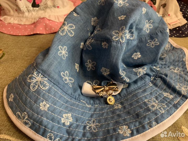 Продаю детские шапочки и панамы. 4 предмета