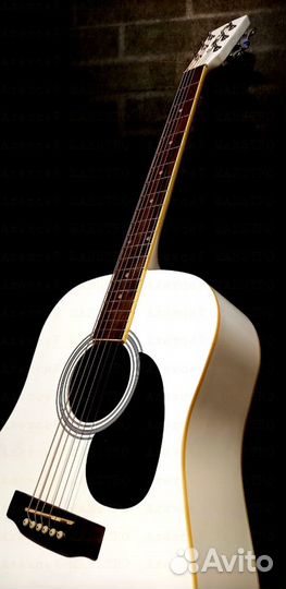 Гитара Эстрадная lwhite gloss /Новая