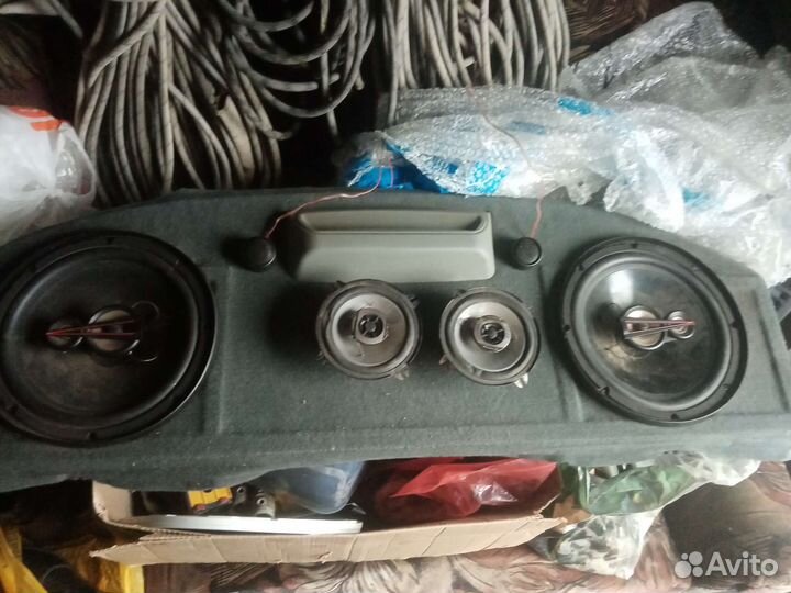 Акустическая система.полкой для приоры