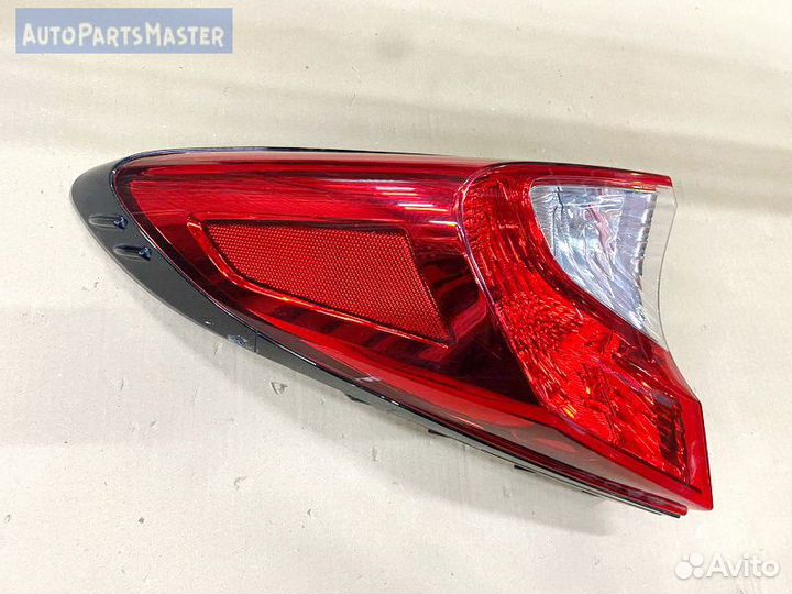 Левый фонарь в заднее крыло Тойота схр