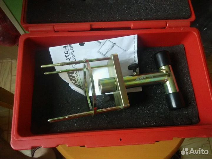 Съёмник Volvo моторчика отопителя s80. xc70, s60