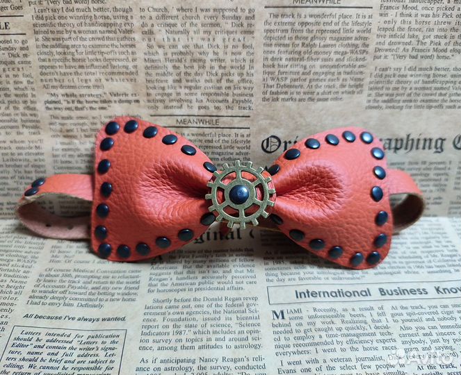 Галстук-бабочка из натуральной кожи