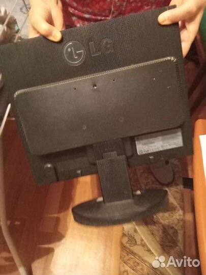 Монитор LG