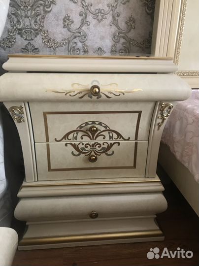 Спальный гарнитур