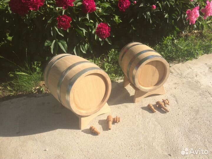 Дубовые бочки, кадки и кадушки