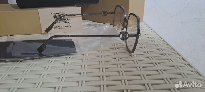 Солнцезащитные очки женские