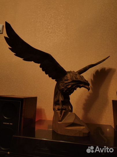 Статуэтка птицы