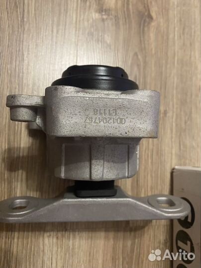 Подушка двигателя Форд Мондэо3