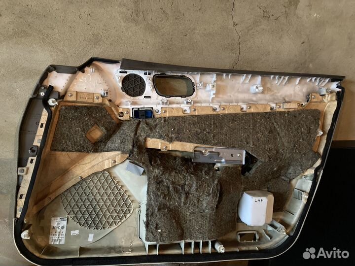 Обшивка двери Инфинити G 35