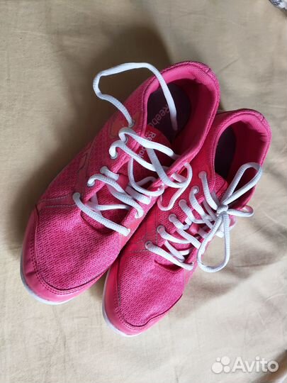 Женские кроссовки Reebok Realflex