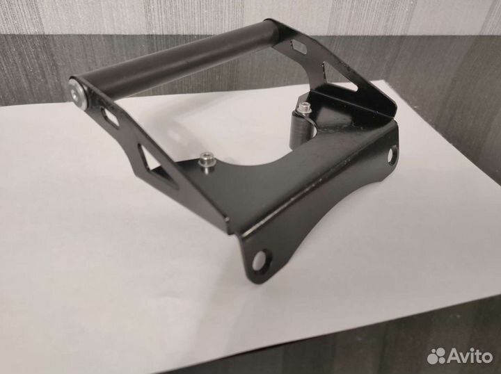 Крепление (кронштейн) навигатора Suzuki V-Strom