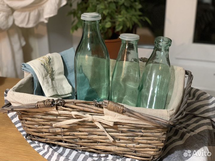 Стеклянные ретро бутылки для кефира