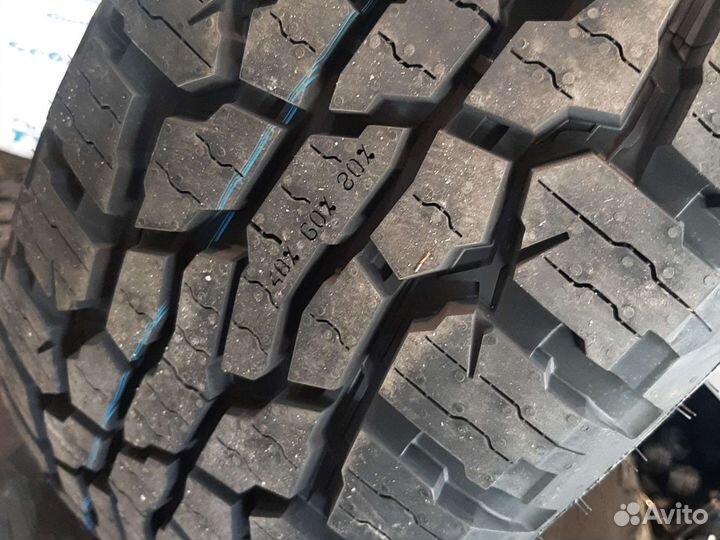 Nokian Tyres Outpost AT 235/75 R15