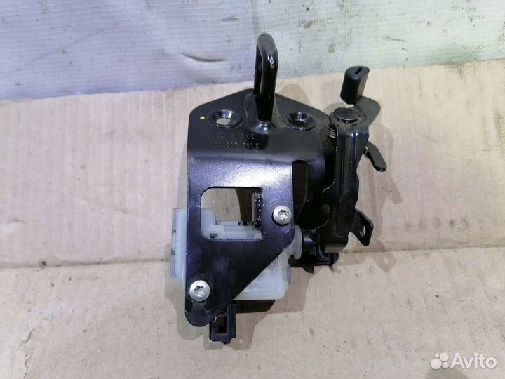 Замок крышки багажника Skoda Okt.A5,VAG 1Z0827511C