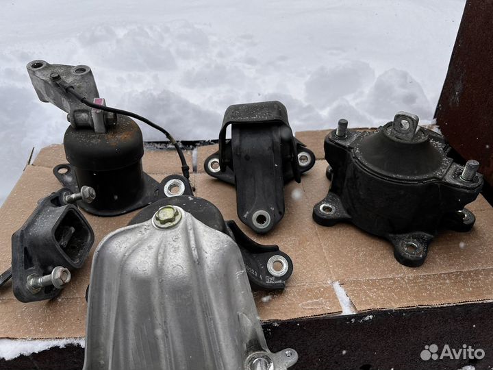 Подушка двигателя honda аккорд 8