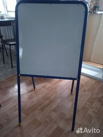 Магнитно меловая доска