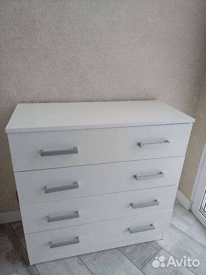 Комод белый