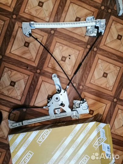 Стеклоподъемник Передний левый эл. DPA 88370364602