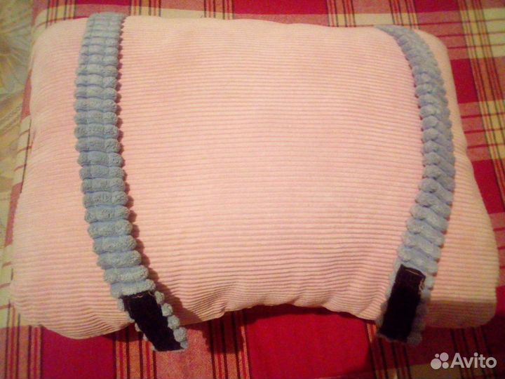 Подушечки для дивана или кровати