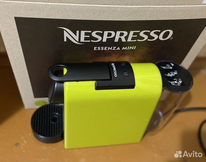 Кофемашина nespresso essenza mini