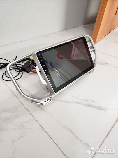 Магнитола Teyes CC2 Plus