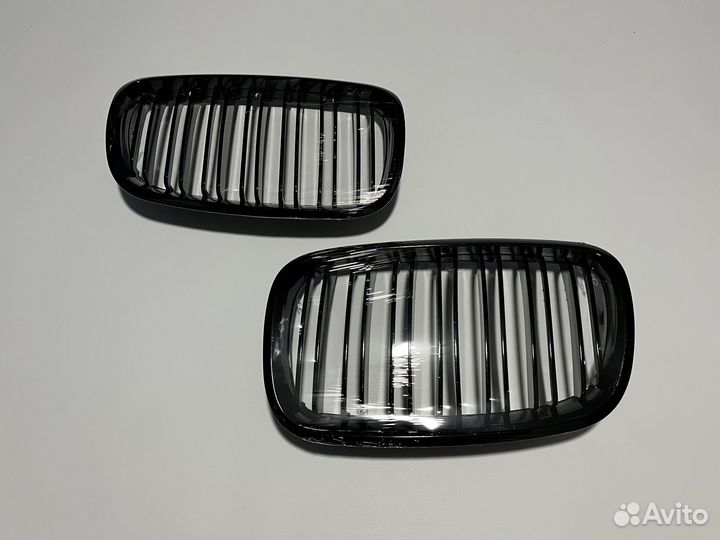 Решетка радиатора BMW E70 X5 новая BMW E71 X6