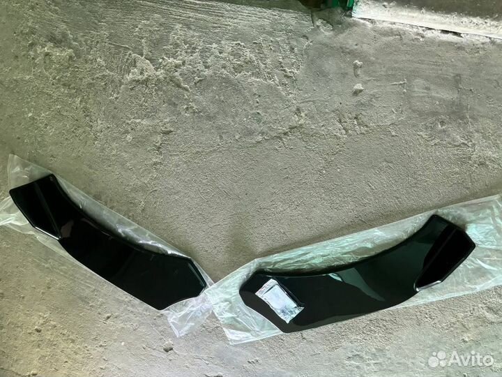 Сплиттер переднего бампера универсальный (боковые)