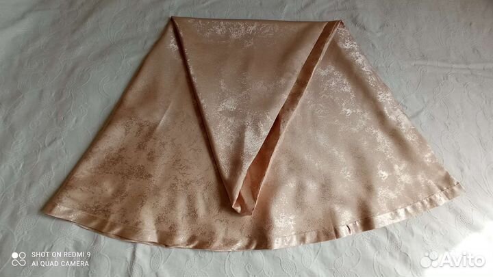 Огромная круглая скатерть