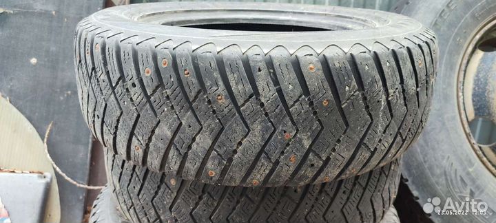 Goodyear UltraGrip Ice 225/65 R17