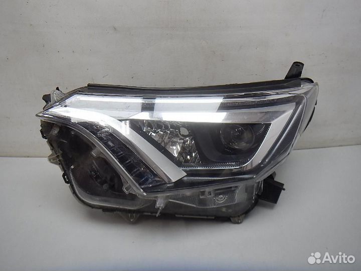 Фара левая Toyota RAV4