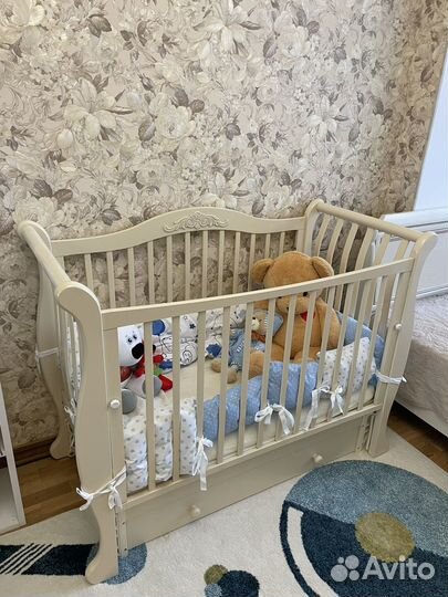 Детская кроватка с маятником Гандылян 