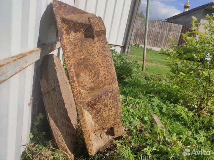 Люк чугунный