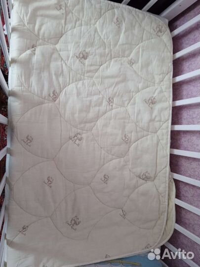 Кровать с матрасом