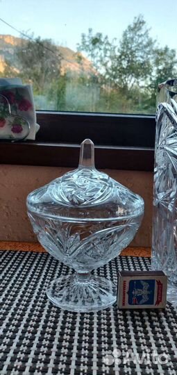 Хрустальная ваза,конфетница,графин