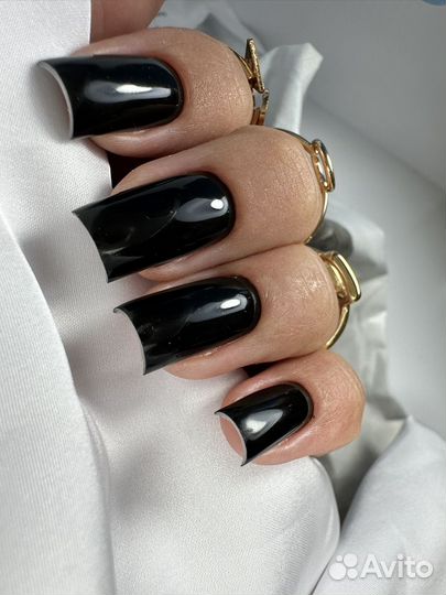 Маникюр педикюр