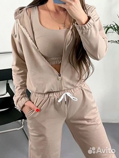 Спортивный костюм женский новый тройка 44 46