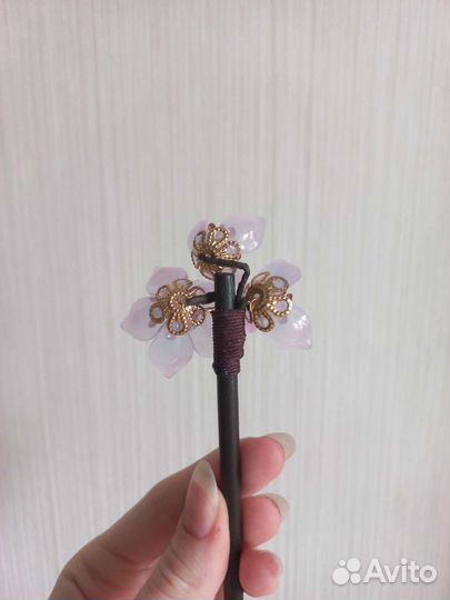 Китайская заколка шпилька с сиреневыми цветами