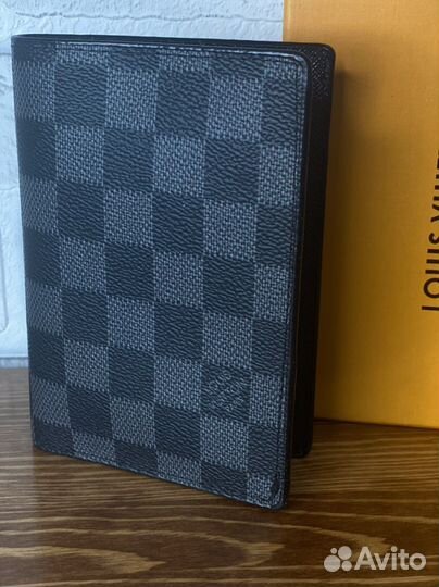 Обложка на паспорт L O U I S V U I T T O N