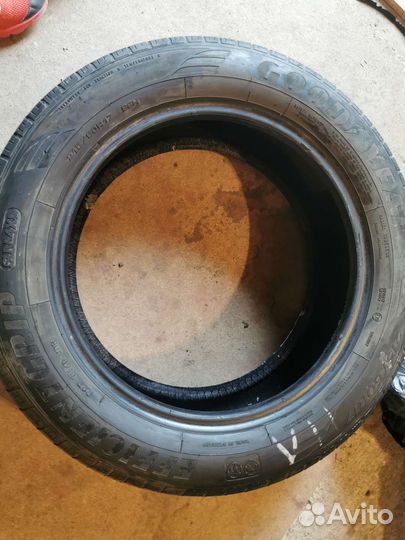 Goodyear EfficientGrip SUV 4x4 215/60 R17