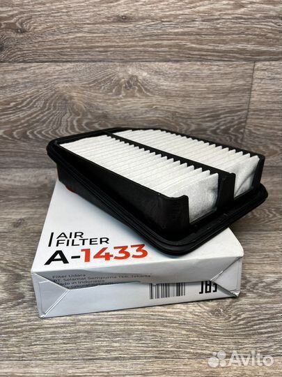 Фильтр воздушный Suzuki, 13780-65J00