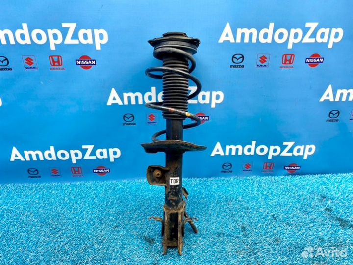 Стойка передняя правая Nissan Juke F15 1.6 2011