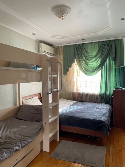 2-к. квартира, 52 м², 9/9 эт.