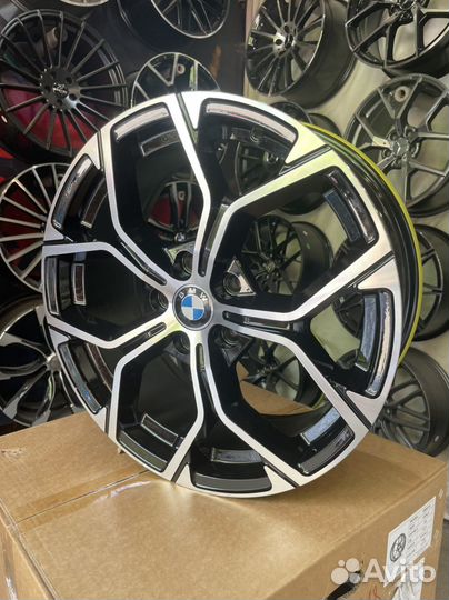 R18 на BMW F39 F40 F44 F48 5x112 Новые Диски