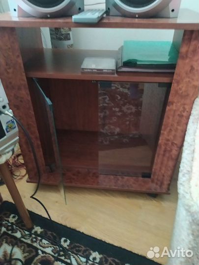 Тумба под тв