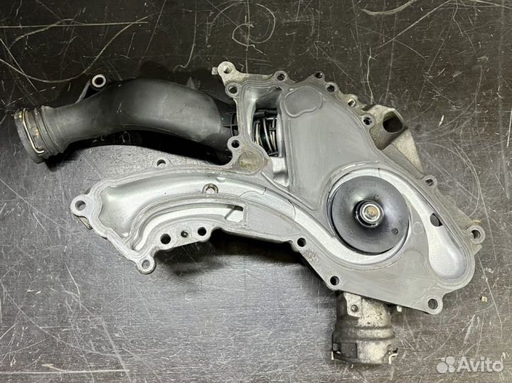 Помпа водяная мерседес w218 cls500 m278