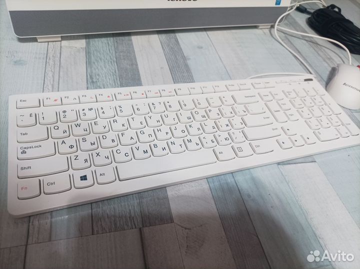 Моноблок Lenovo S20-00 (белый)