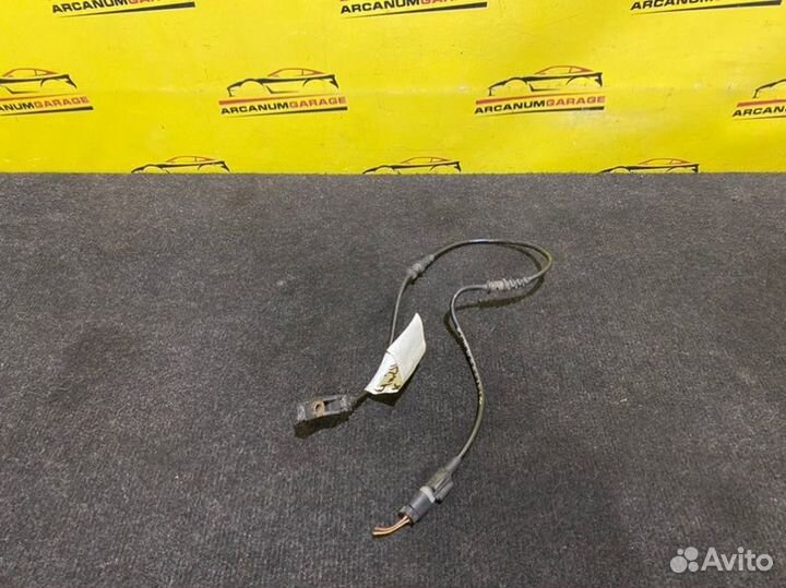 Датчик износа колодок передний правый Mercedes 211