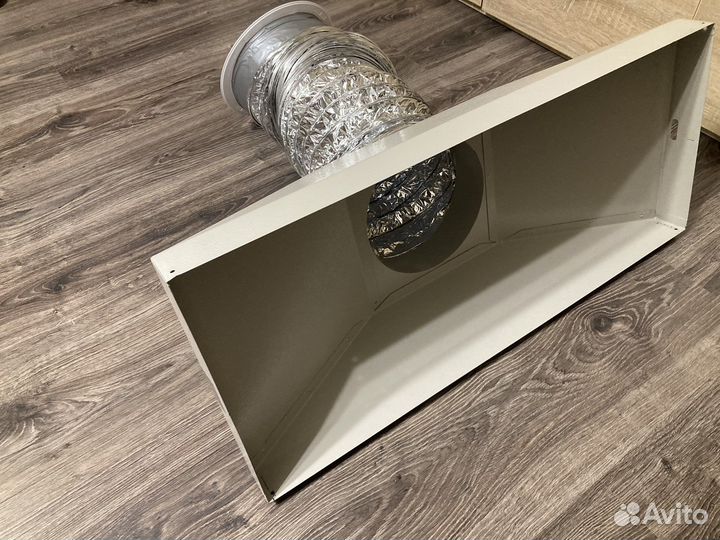 Зонт для корпуса с разделением потоков